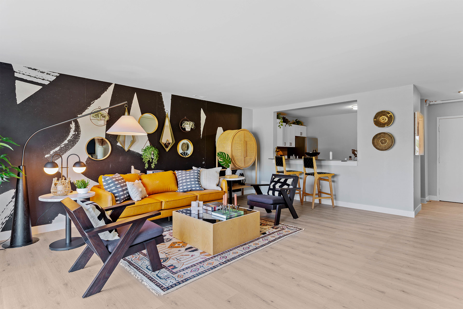 Contact Albion on Northwest Apartemnts Apartments in Palatine IL